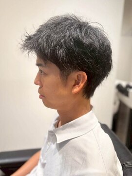 エムエイチザバーバー 本町(MH THE BARBER) 爽やかアップバングショート【北浜・淀屋橋】