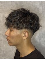 フリー(FREE)&nbsp;ツイストスパイラルマッシュメンズパーマ