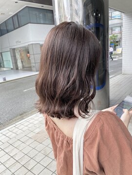 ジーニー 横浜(giinii) 20代30代40代_くびれヘア_ロブ_ダークピンク【横浜】ryota_hair