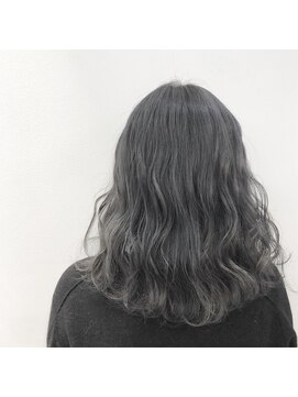 ユニ(Uni.) グレーシルバーカラー