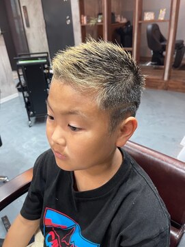 ハウル(Howl) #キッズカット#ベリーショート#ジェットモヒカン#バリアート