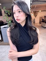 インビテーション(invitation) アッシュブラック地毛風オリーブグレージュくびれヘアおくれ毛