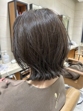 ピークアブー アヴェダ 池袋東武(PEEK-A-BOO AVEDA) ボブハイライトカラー