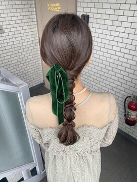 ソノ(sono) タイトヘア　タイトポニー　ローポニー　参列