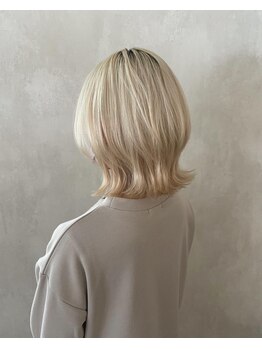 ベルプロッドバイアルター 千葉(bel. prod by aL-ter)の写真/-ケアブリーチ導入*-ショートカット×インナーカラーで演出する"さりげないオシャレ"[千葉駅/ダブルカラー]