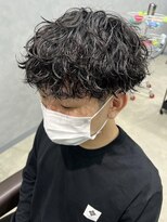 リット×ベリエ(Lit.×belier)&nbsp;メンズパーマセンターパートマッシュツイストスパイラルパーマ