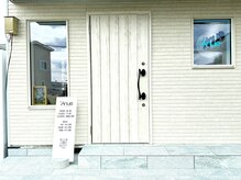 アヌエ(Anue)の雰囲気（ネオンの看板がお気に入り♪）