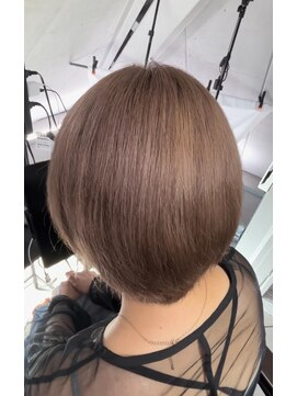 ロイス 神宮前(ROIS) ミルクティーベージュ/ハイトーン/ダブルカラー/ケアブリーチ