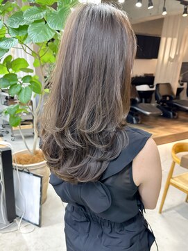 ソピ バイ インビテーション(sopi by invitation) NARUOKAグレージュ/透明感カラー/オリーブカラー/レイヤーカット