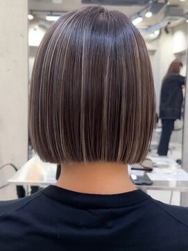 クレス(Cress) ハイライトカラーミルクティーベージュレイヤーカット