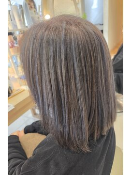 シルバーカラーハイライト　白髪ぼかしハイライト