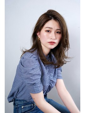 クィーンズガーデンバイケーツーギンザ(QUEEN’S GARDEN by K two GINZA) レイヤーカット*ミディアムレイヤー*白髪染め&グレイヘアも◎