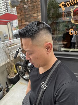 フォーコーナーズ(Four Corners) クルーカット