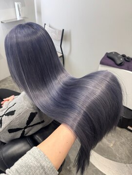 リエル 京都四条烏丸(Liyelle) 小顔外ハネミディアムアッシュ20代30代40代くびれミディ韓国ヘア