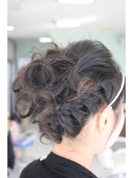 スクラッシュ(SCQRASH) ふわりカール編みこみ