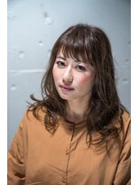 アイリー(Irie) 柔らかグレージュの大人ラフセミディ