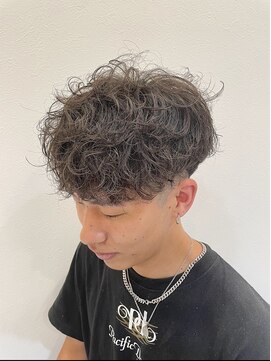 パシフィックダズールコパン(Pacific Dazzle copain) 神戸メンズツイストスパイラル　波巻き　シークレットパーマ