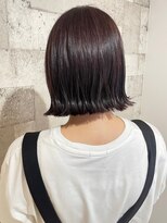 レジナヴィータ 栄(Reginavita)&nbsp;外ハネボブ　ミニボブ　切りっぱなしボブ　アッシュ　透明感