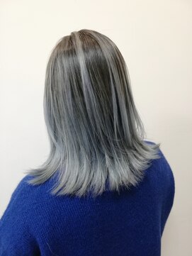 デコヘアー(DECO HAIR) 外国人のようなハイコントラストデザインカラー