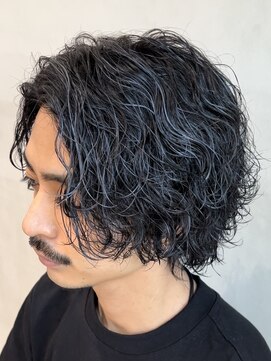 フィフス トウキョウ (fifth TOKYO) 渋谷緩めスパイラルパーマサーフカールメンズミディアムパーマ