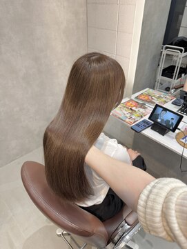 ヘアーメイクチック(HAIR MAKE CHiC) グレーブラウン