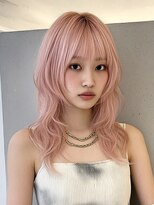 ジルバイジゼル(JILL by GiseL)&nbsp;レイヤーカット 顔周りカット ハイトーン ピンクベージュ 艶髪