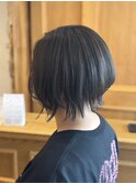大人可愛いシルエットボブ／艶感ストレート／すっきりショート