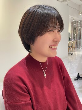 女性らしいショートスタイル