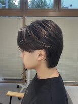 ネオリーブウリ 二子玉川店(Neolive uri)&nbsp;ブルーブラックフェザーパーマサーフカールセンターパート