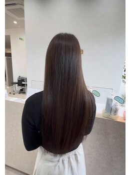 ステラ(Stella)の写真/【髪が潤う感動体験】一人ひとりの髪質に合わせて選べるトリートメントで、内側から潤う艶髪へ◎