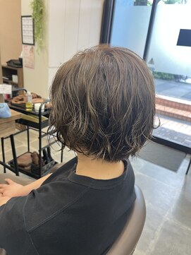 バセット バイ アルター 鎌取店(basset by aL-ter) ミルクティーブロンド/ダークブルー/デジタルパーマ/鎌取