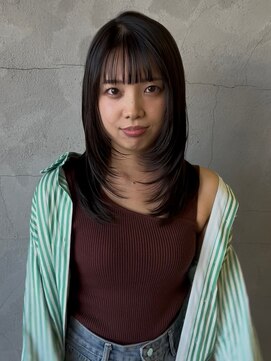 ウシワカマルイースト(ushiwakamaru East) 顔まわりカット/レイヤーカット/ロング/ミディアム/艶カラー