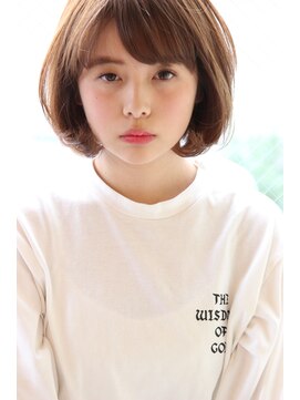 レウナ 外苑前(Reuna) 大人女子・ノームコアxカジュアルショート