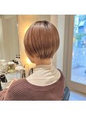 ハイトーンボブ/襟足すっきり収まるコンパクトボブ