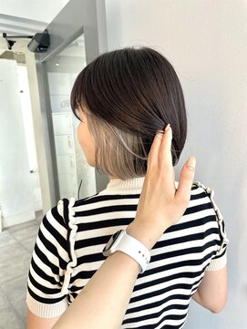 ウック(wooc) イヤリングホワイトシルバーカラー