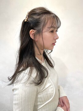 ザックラフィネ(ZACC raffine) シースルーバング/ふんわりミディアム/レイヤーロング