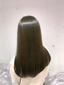 ナチュラル 渋谷店(Natural) 寒色好きさん必見！カーキカラー