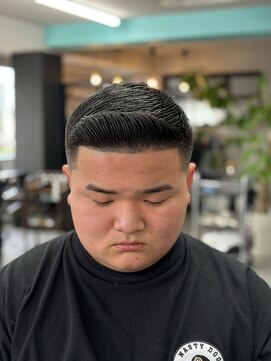 ヘアーラボ 樟葉(Hair Labo) ショート スキンフェード 南楠葉