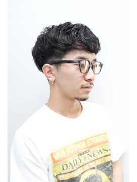 カーウォッシュバーバー(CARWASH BARBER) ダークアッシュベリーショートニュアンスパーマカルマパーマ0703