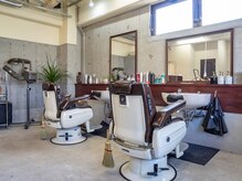 セン(sen)の雰囲気（昔ながらのバーバーチェア！洗髪は前向き後ろ向きと選べます♪）