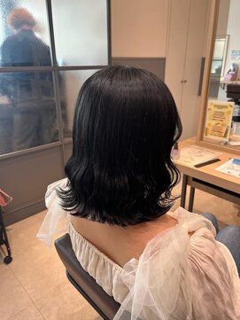 バサ 鷺ノ宮店(BASSA) 【スタイル】ブルーブラック×ツヤ髪
