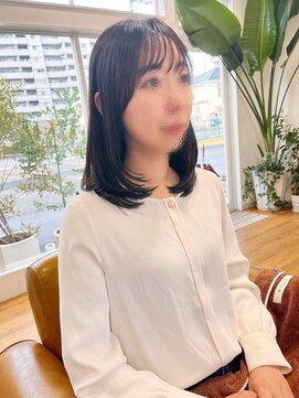 コムヘアー(COM HAIR) レイヤーカット。アッシュブラウン。