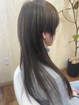 ヘアー バグース(Hair BAGUS) 外国人風ロングウルフ