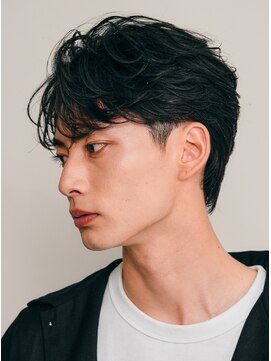 レタッチ バイ フィフス 天神大名(RETOUCH by fifth) 福岡天神メンズフェザーパーマフェザーショートスパイラルパーマ