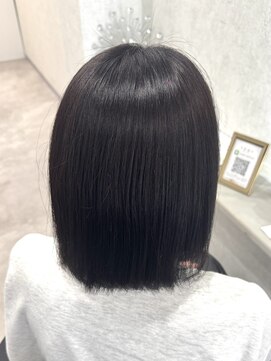 アエラバイトゥルークリエイション(AERA by True Creation) カラー/カット/髪質改善/ダブルカラー/トリートメント/春日部