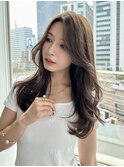 レイヤーカットシアーカラーウェーブヘア顔周りレイヤー