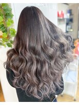 アフィナー(Afinar)&nbsp;【横浜/横浜駅】透明感たっぷりラベンダーグレージュロング