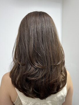 オリンテ バイ レシッド 表参道(orente by rcid) セミディレイヤースタイル