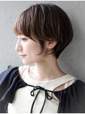 大人可愛い20代30代40代黒髪前下がりひし形小顔ボブ丸みショート