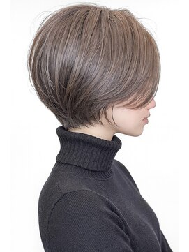 大人ショート　ショートボブ　担当　内迫